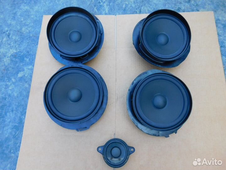 Комплект динамиков на Mercedes E-Class W211 S211