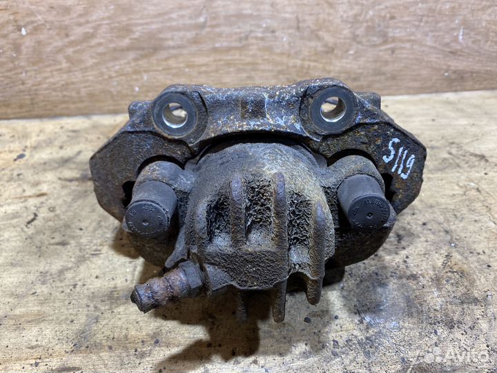 Суппорт передний правый Citroen Berlingo 2 B9 S119