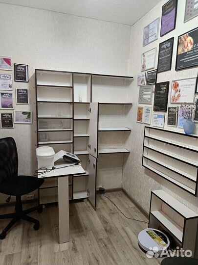 Стол для маникюра бу