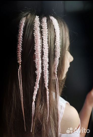 Косички на заколках