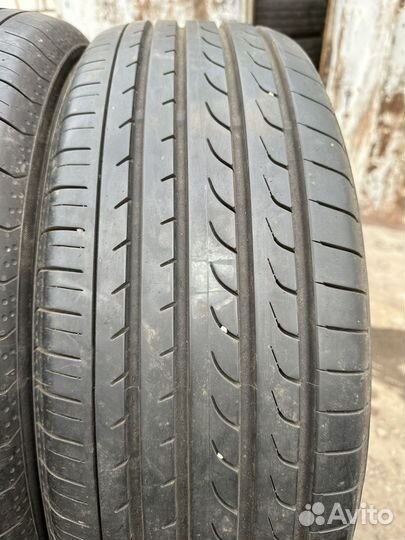 Yokohama BluEarth RV-02 225/65 R17