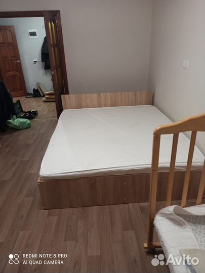 Кровать с матрасом