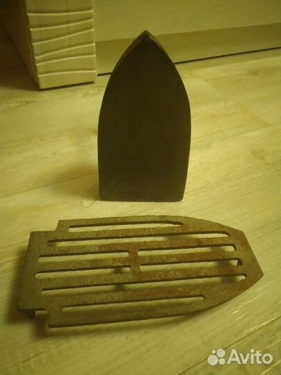 Утюг чугунный старинный