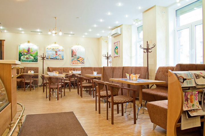 Ресторан-кафе у метро, 185 м²