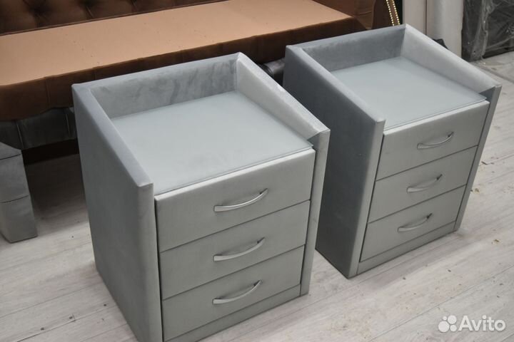 Прикроватные тумбы