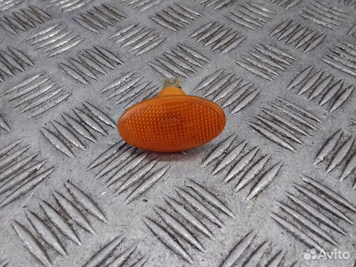 Повторитель передний левый Ford Transit 4 1996