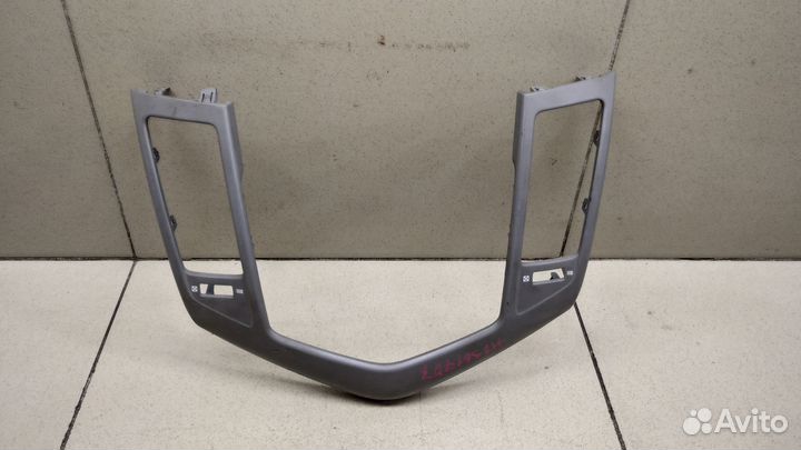 Накладка декоративная Cruze 2009-2016