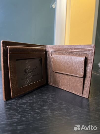 Кошелек (портмоне) мужской из кожи крокодила