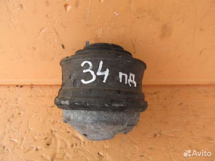 Подушка двигателя Mercedes-Benz E W210