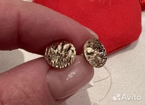 Золотые серьги