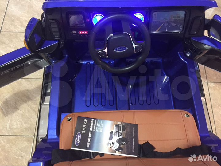 Яркий электромобиль вн-5588