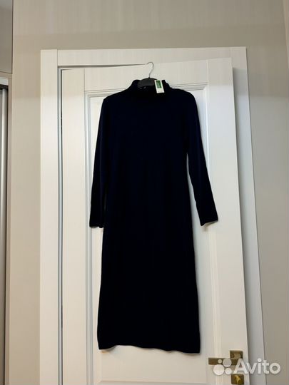 Платье benetton шерсть s новое
