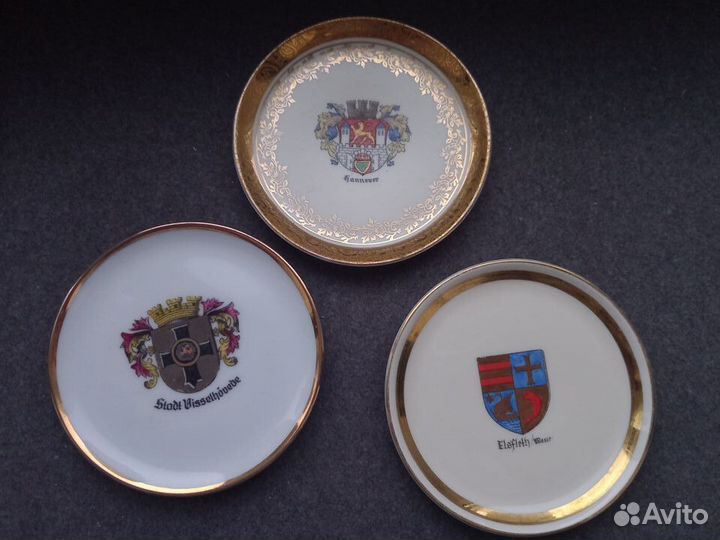 Антикварная тарелочка герб ручная роспись