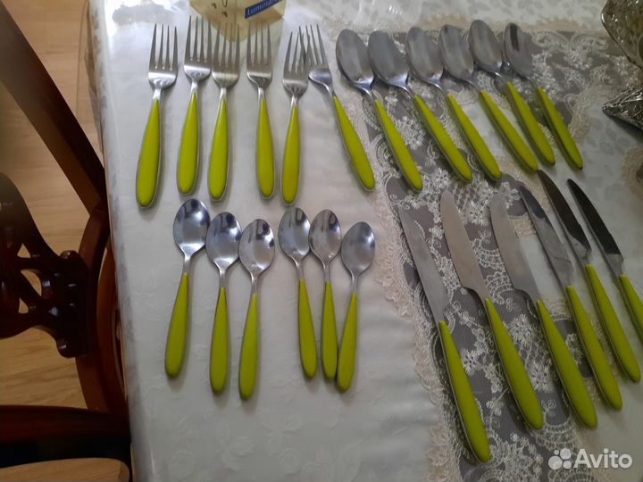 Набор вилок и ложек