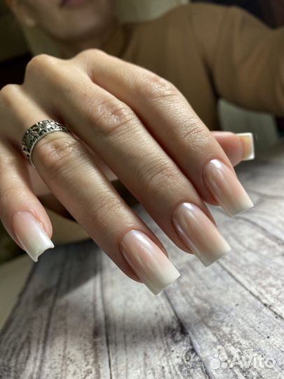 Маникюр с покрытием гель-лаком