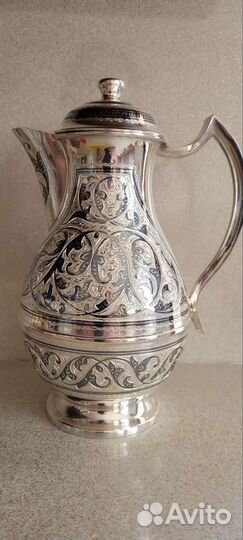 Серебряный кувшин