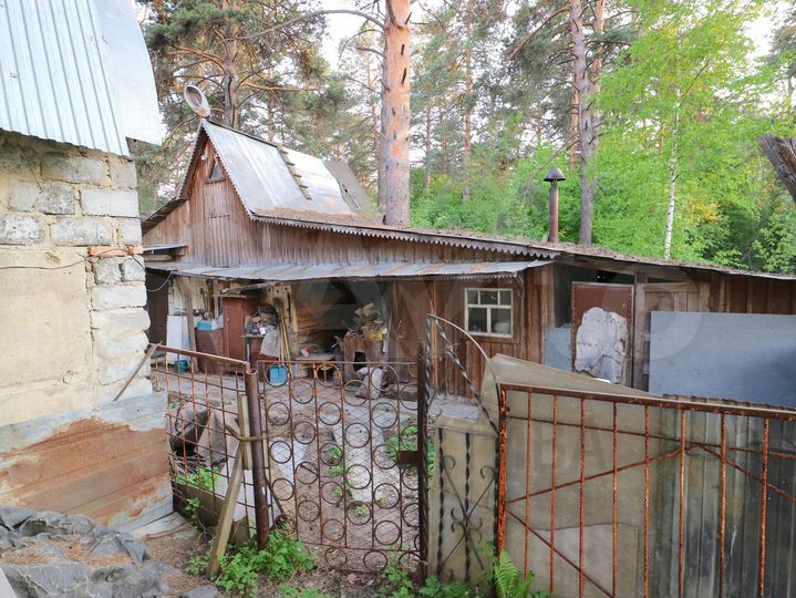 Коттедж 182,8 м² на участке 10 сот.