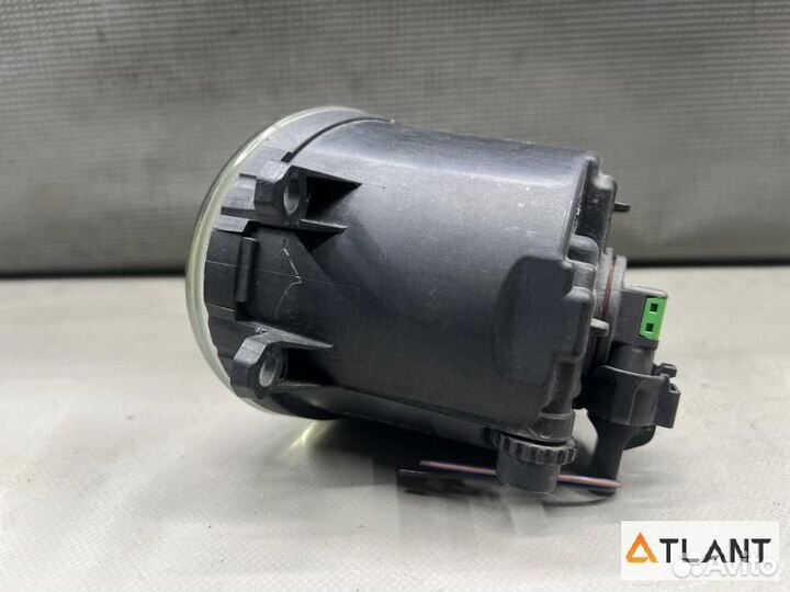 Туманка передняя правая toyota wish