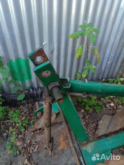 Плуг 3х корпусный