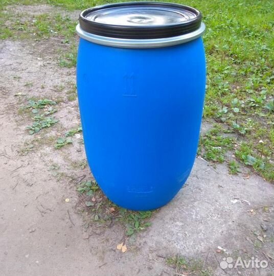 Бочка пластиковая 250 литров
