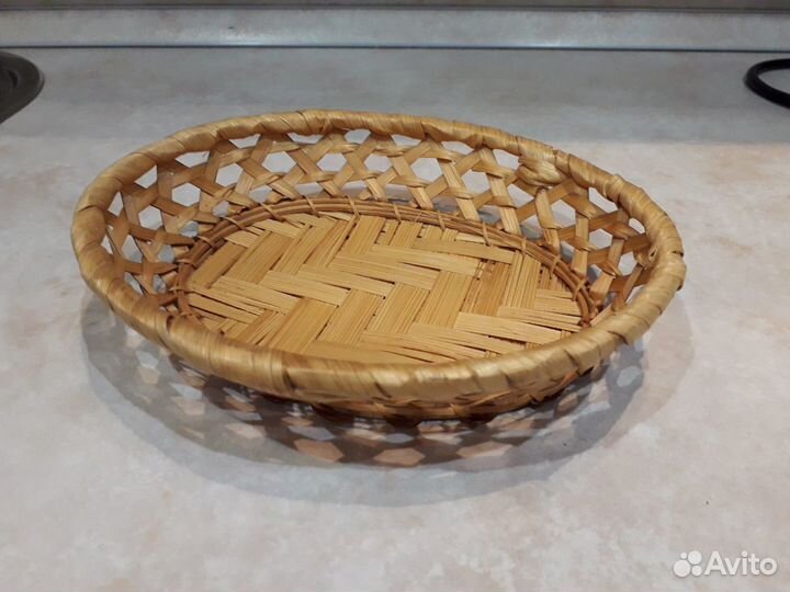 Корзинка плетеная