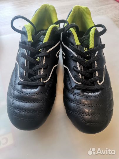 Детские футбольные бутсы Demix