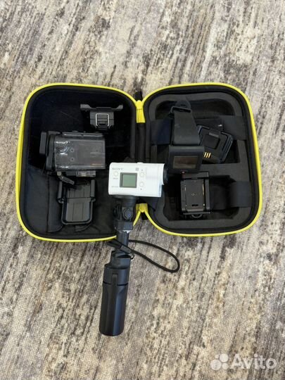 Экшн камера Sony HDR-AS300