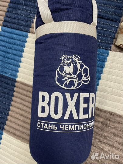 Груша и перчатки