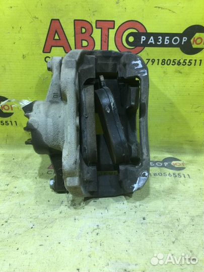 Суппорт передний правый Citroen C4 LA EP6 2011