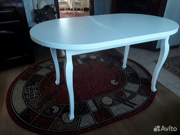 Столы обеденные