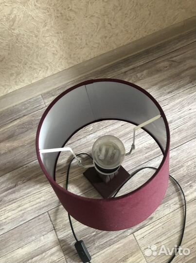 Лампа настольная