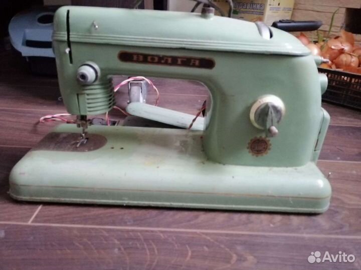 Швейная машина волга