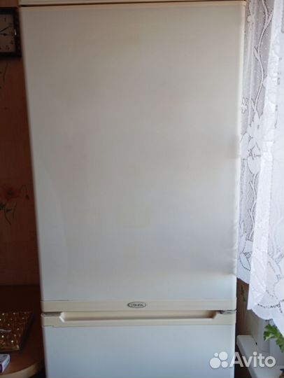 Холодильник Stinol