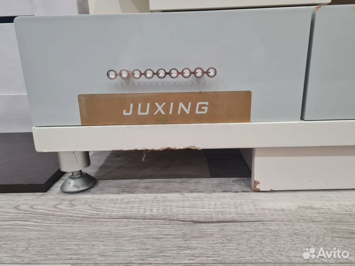 Тумба под телевизор