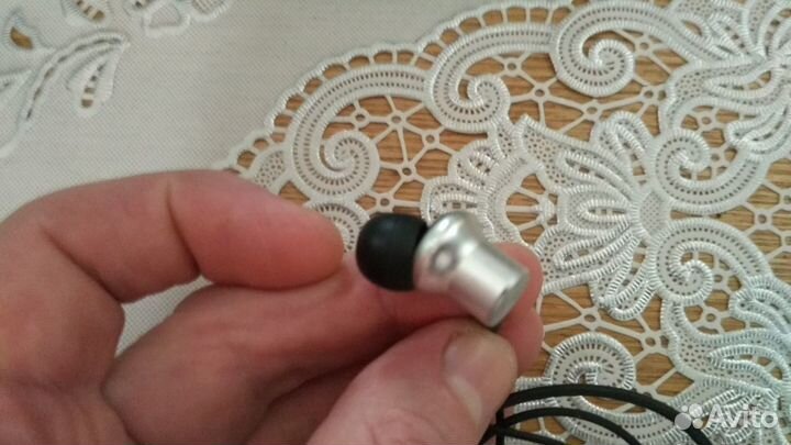 Наушники вставные с микрофоном