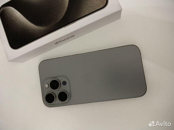 iPhone 15 Pro, 256 ГБ