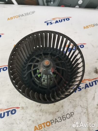 Мотор печки отопителя Форд Фокус 2