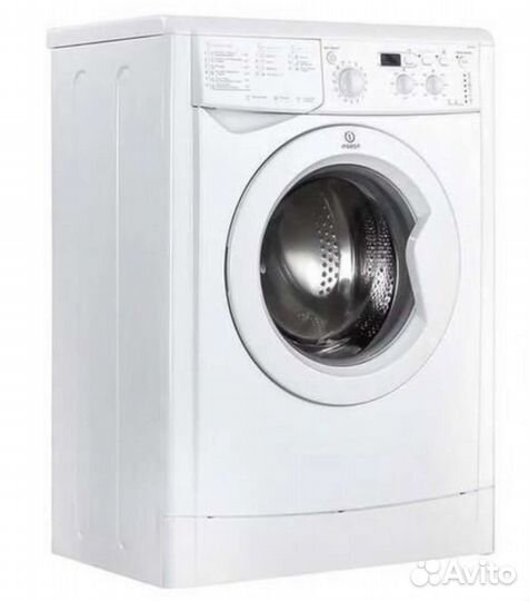 Стиральная машина Indesit 5кг. с дисплеем