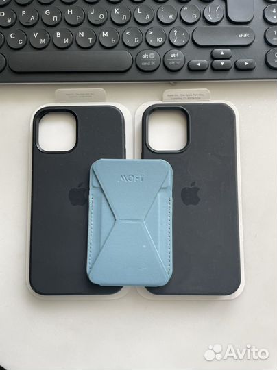 Продам силиконовый чехол на айфон 12 черный новый