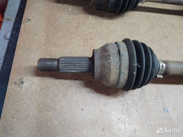 Левый привод шрус mazda 2 мазда 2