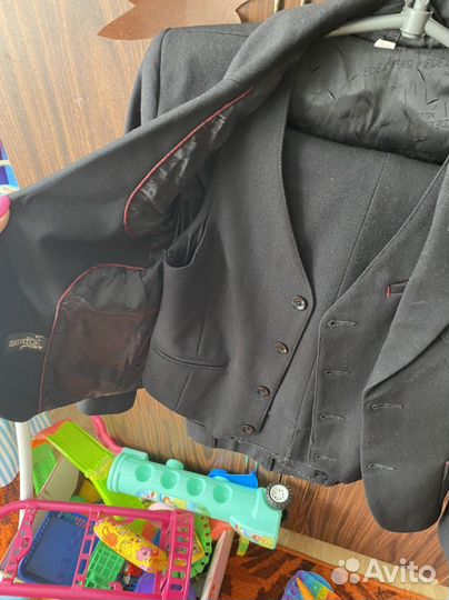 Костюм школьный