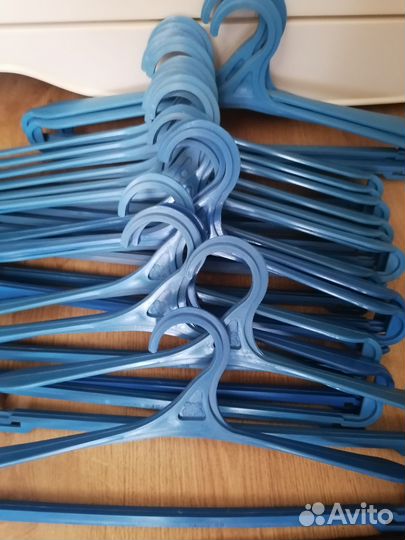 Вешалки плечики