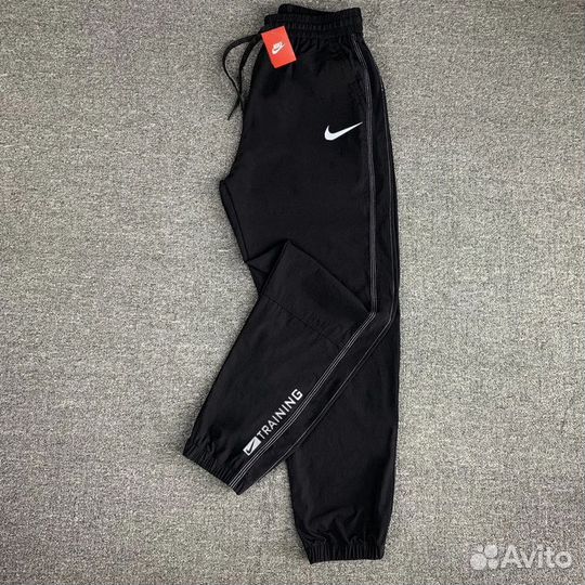 Спортивные штаны nike