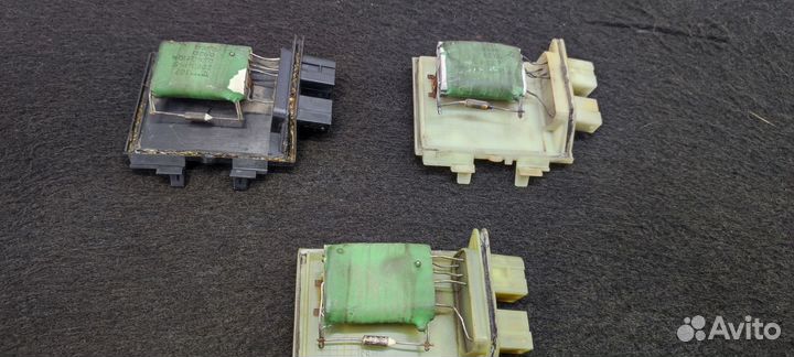 Резистор отопителя Volkswagen Passat B3