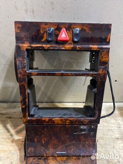 Центральная консоль Mercedes-Benz E-Class W210