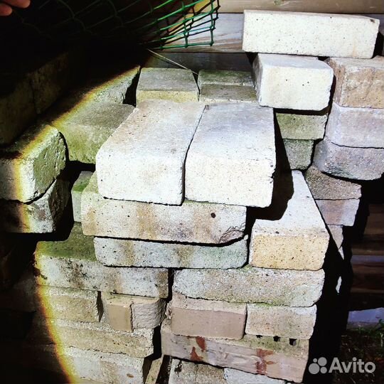 Кирпич огнеупорный