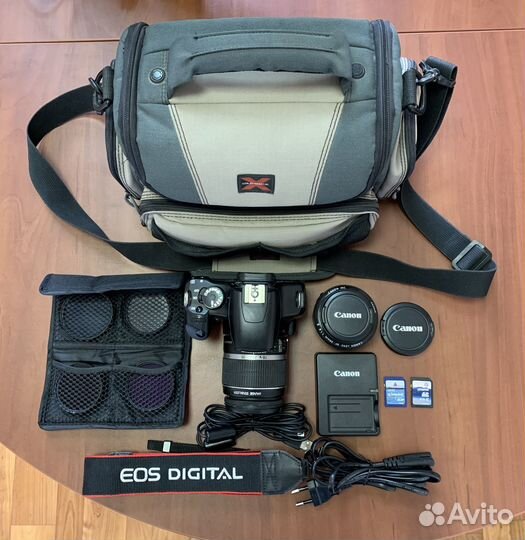 Зеркальный фотоаппарат Canon EOS 450D Kit