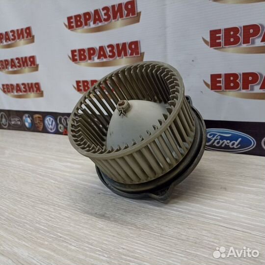 Мотор печки Mazda Demio DW3W B5 2000