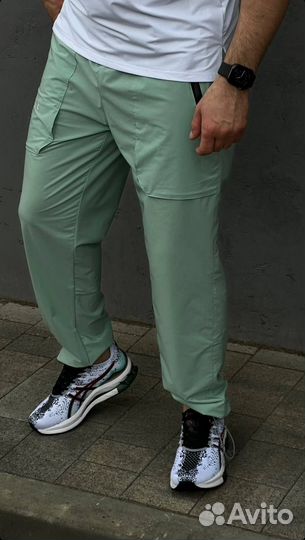 Under Armour спортивные брюки