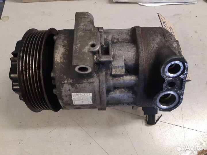 Компрессор кондиционера Опель Корса D